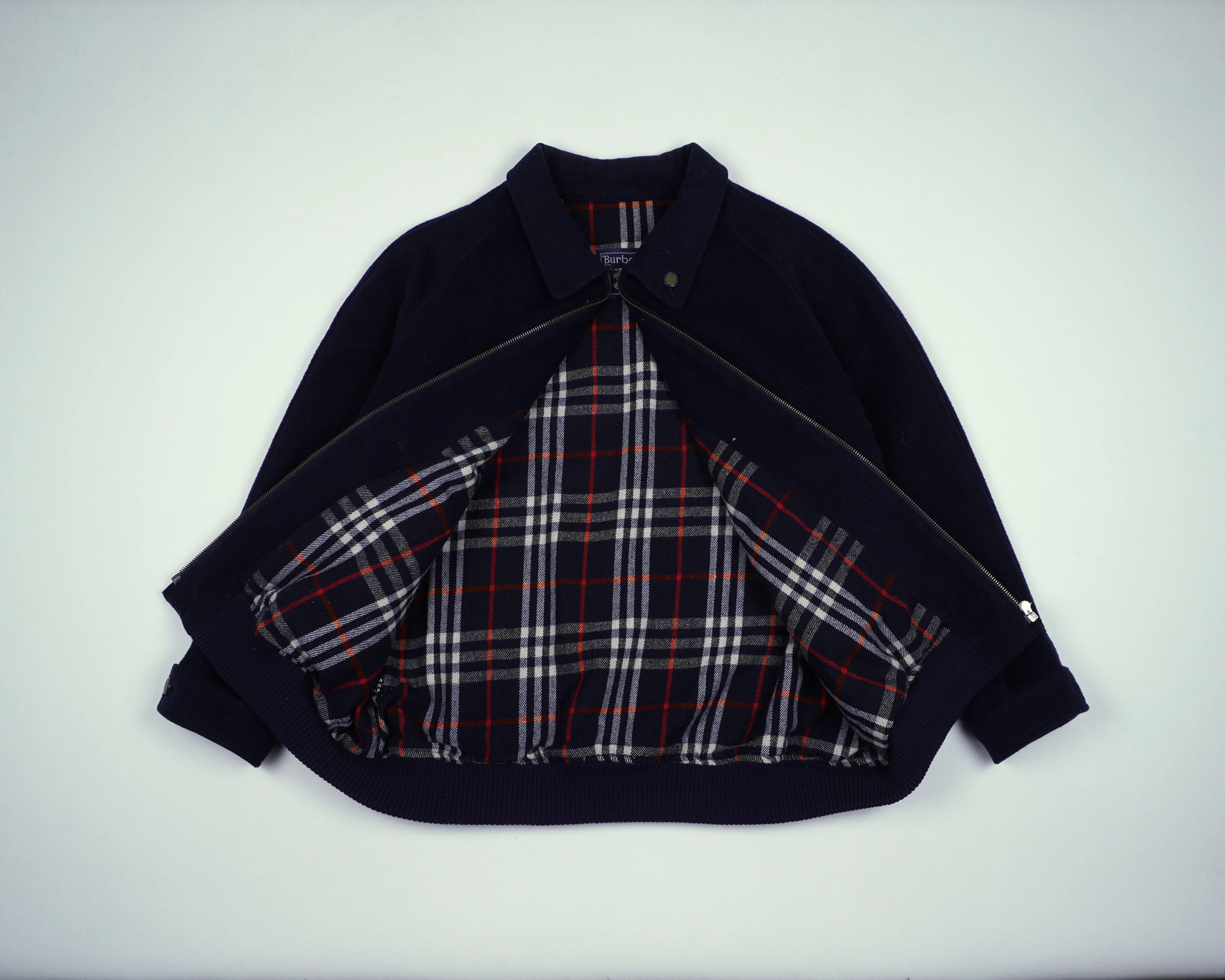 Burberrys Navy Harrington Jacket L Wool