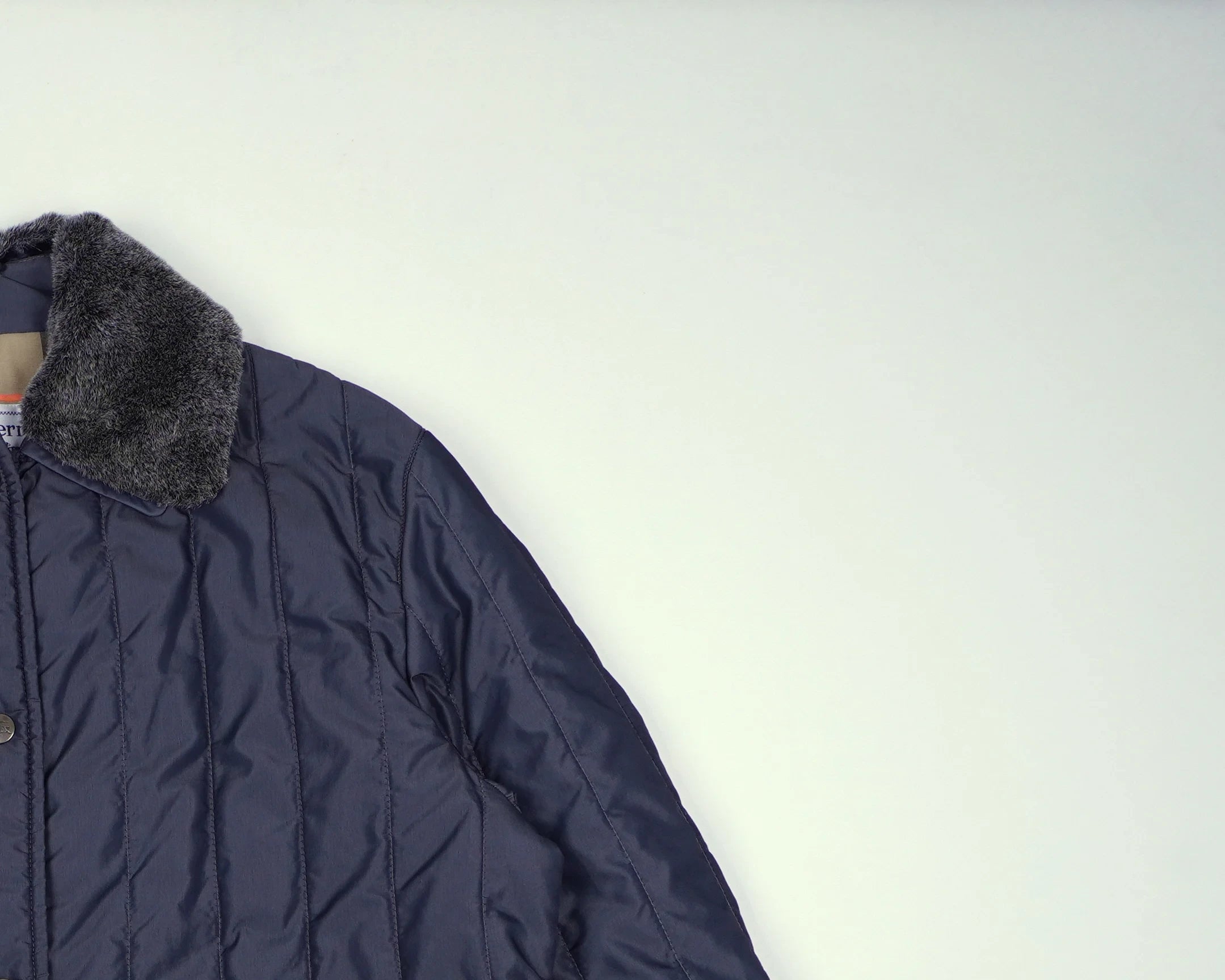 Burberry Navy Coat L Faux fur