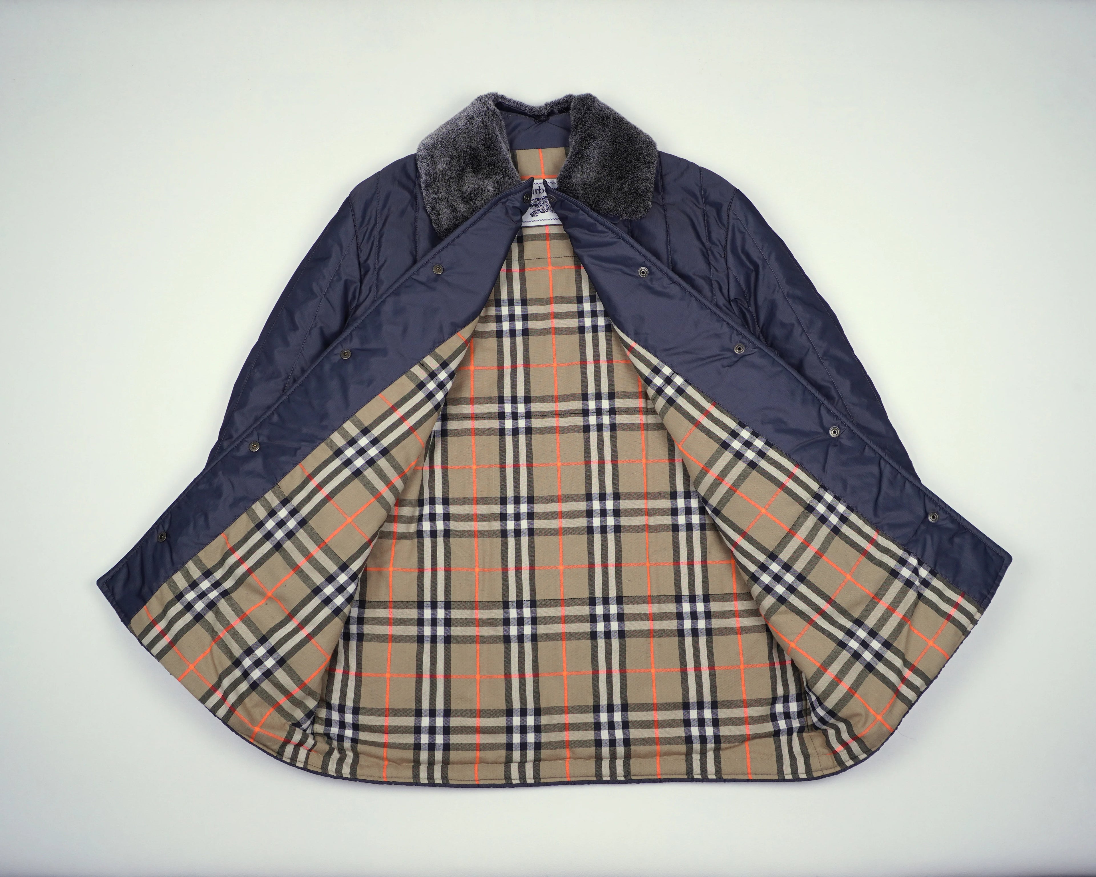 Burberry Navy Coat L Faux fur