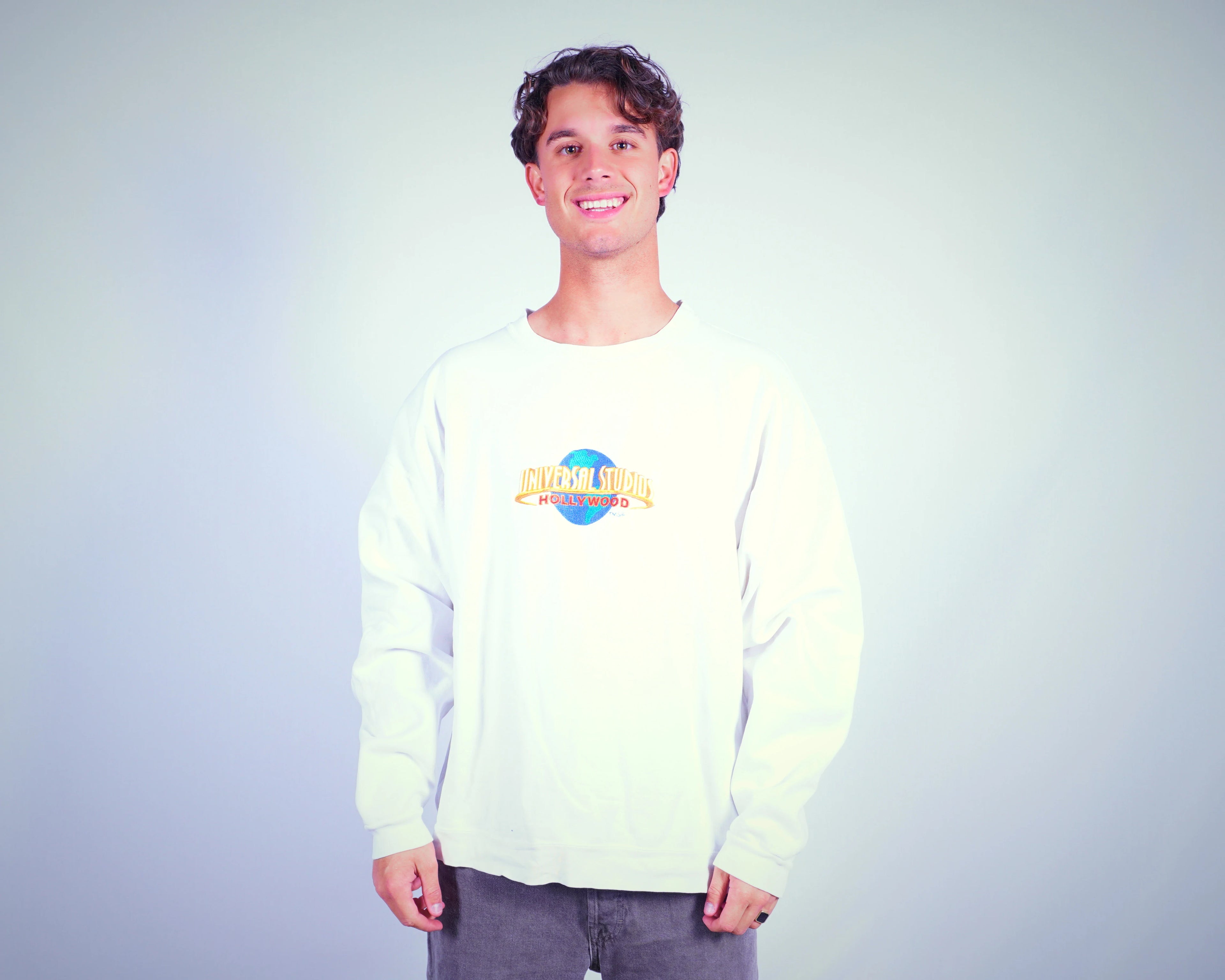 Universal studios White Sweatshirt M