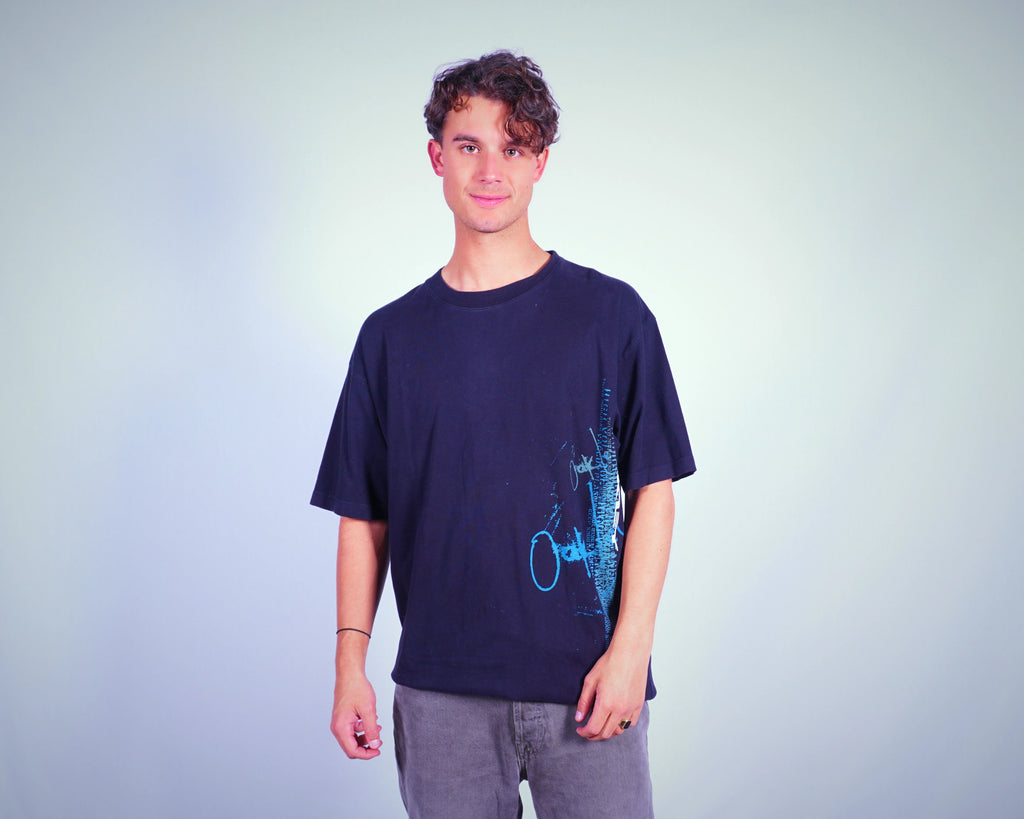 Oakley Black T-shirt L