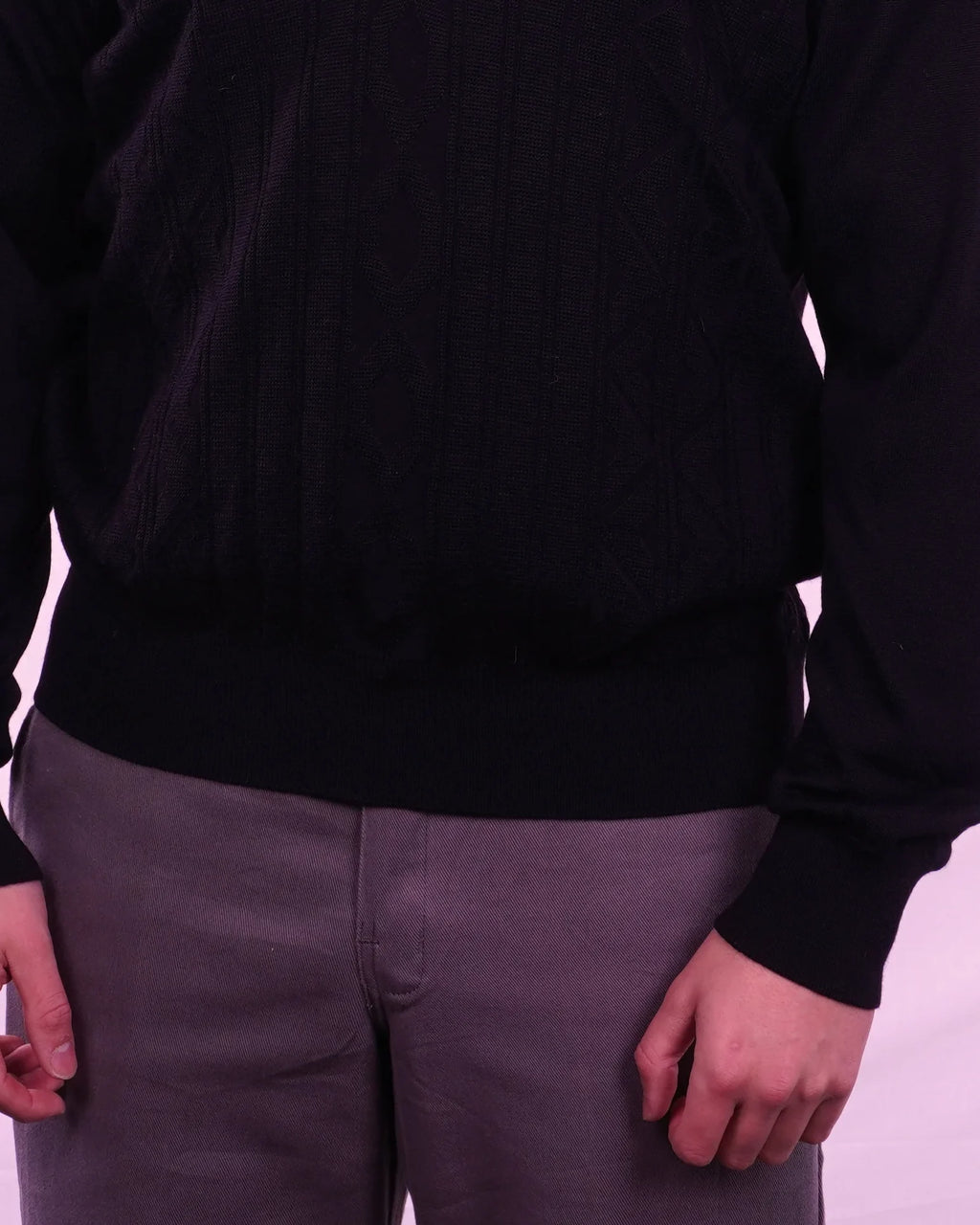 Yves Saint Laurent V-neck Sweater (M)