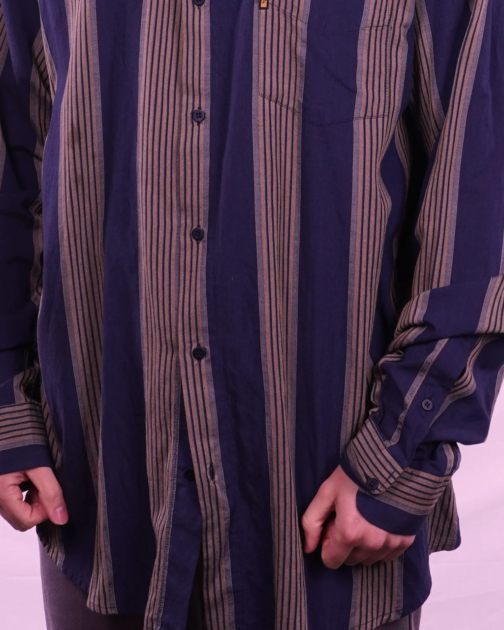 Armani Button-up Shirt (XL)