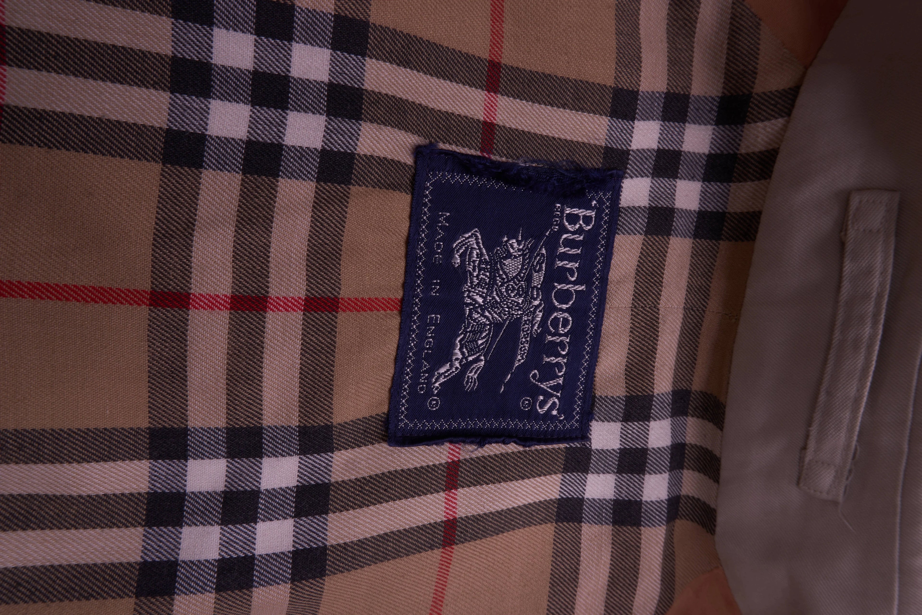 Burberry Grey Trenchcoat - XL