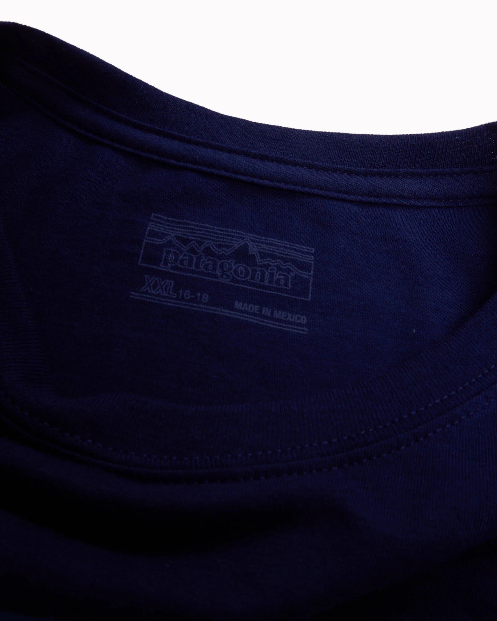 Patagonia Navy Long Sleeve T-shirt - M