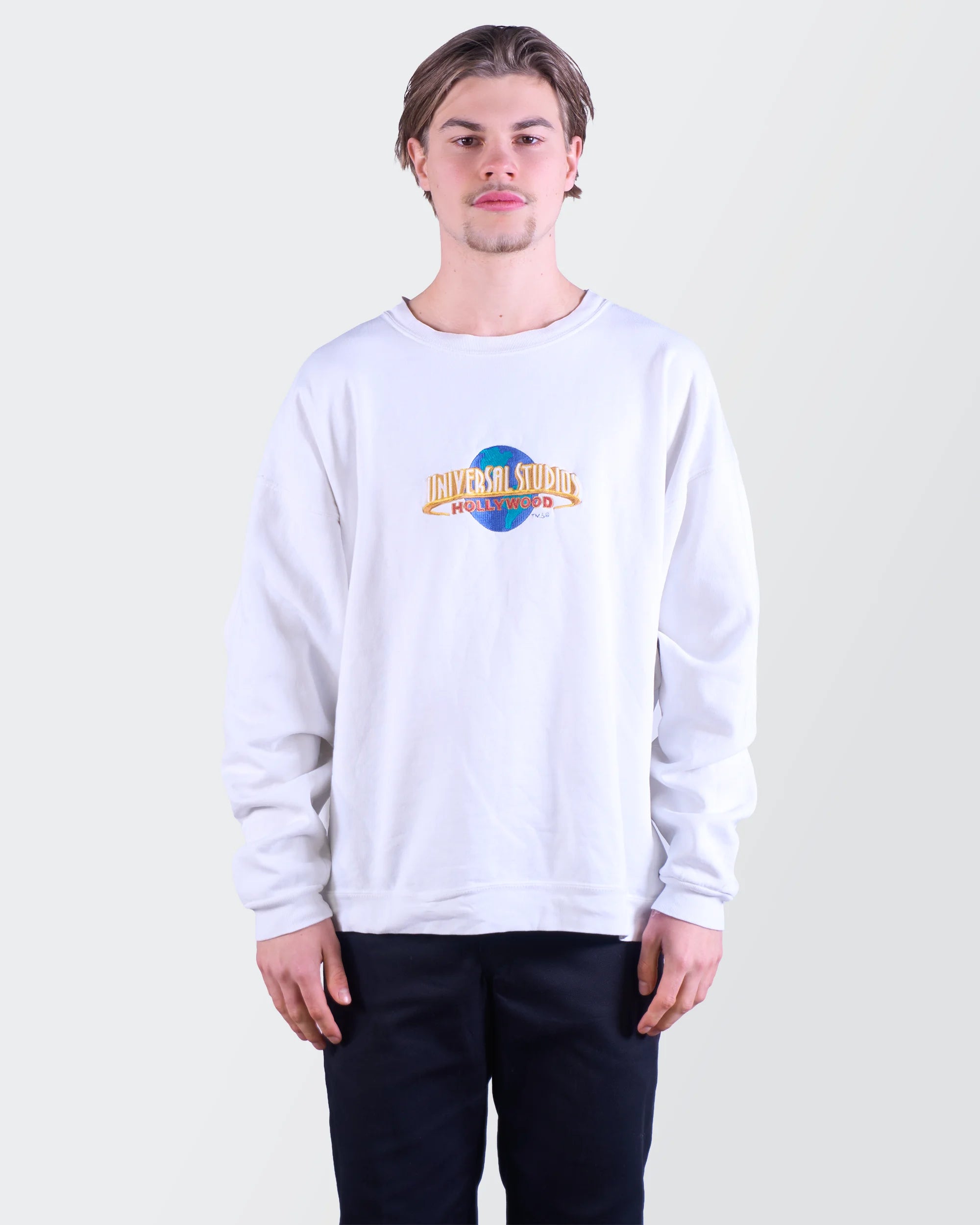 Universal studios White Sweater M