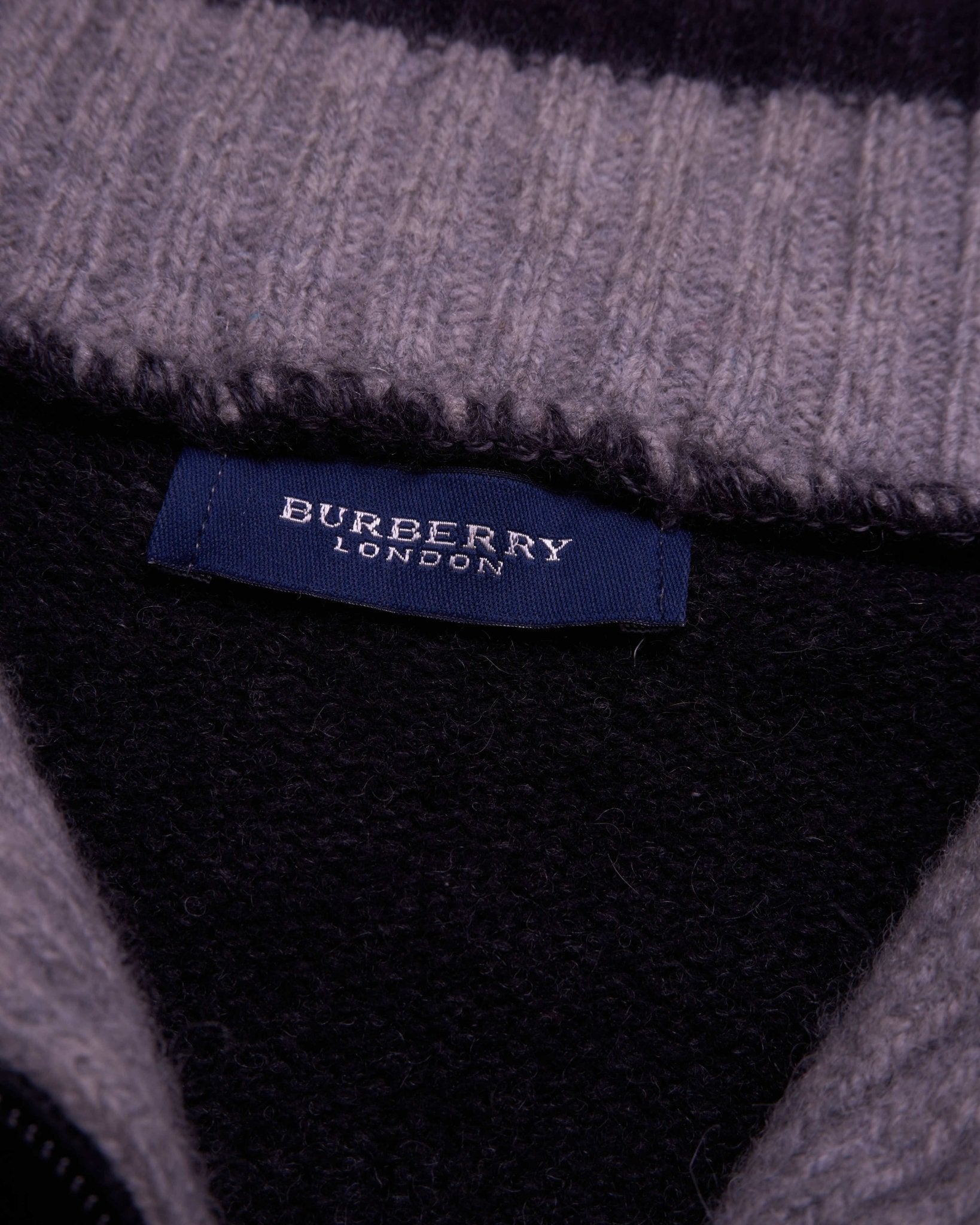 Burberry Black Quarter - zip Jumper - L