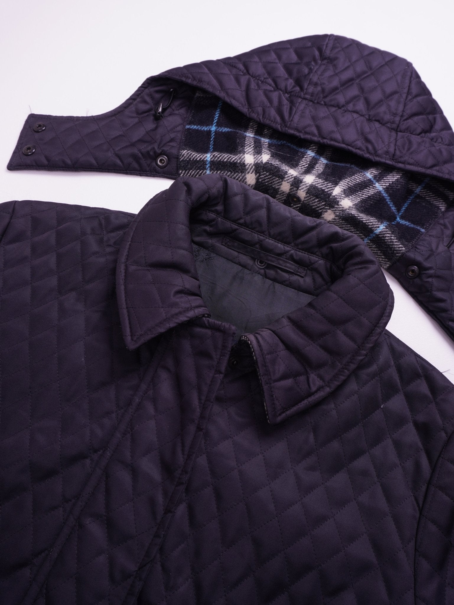 Burberry Navy Nylon Quilted Jacket - L