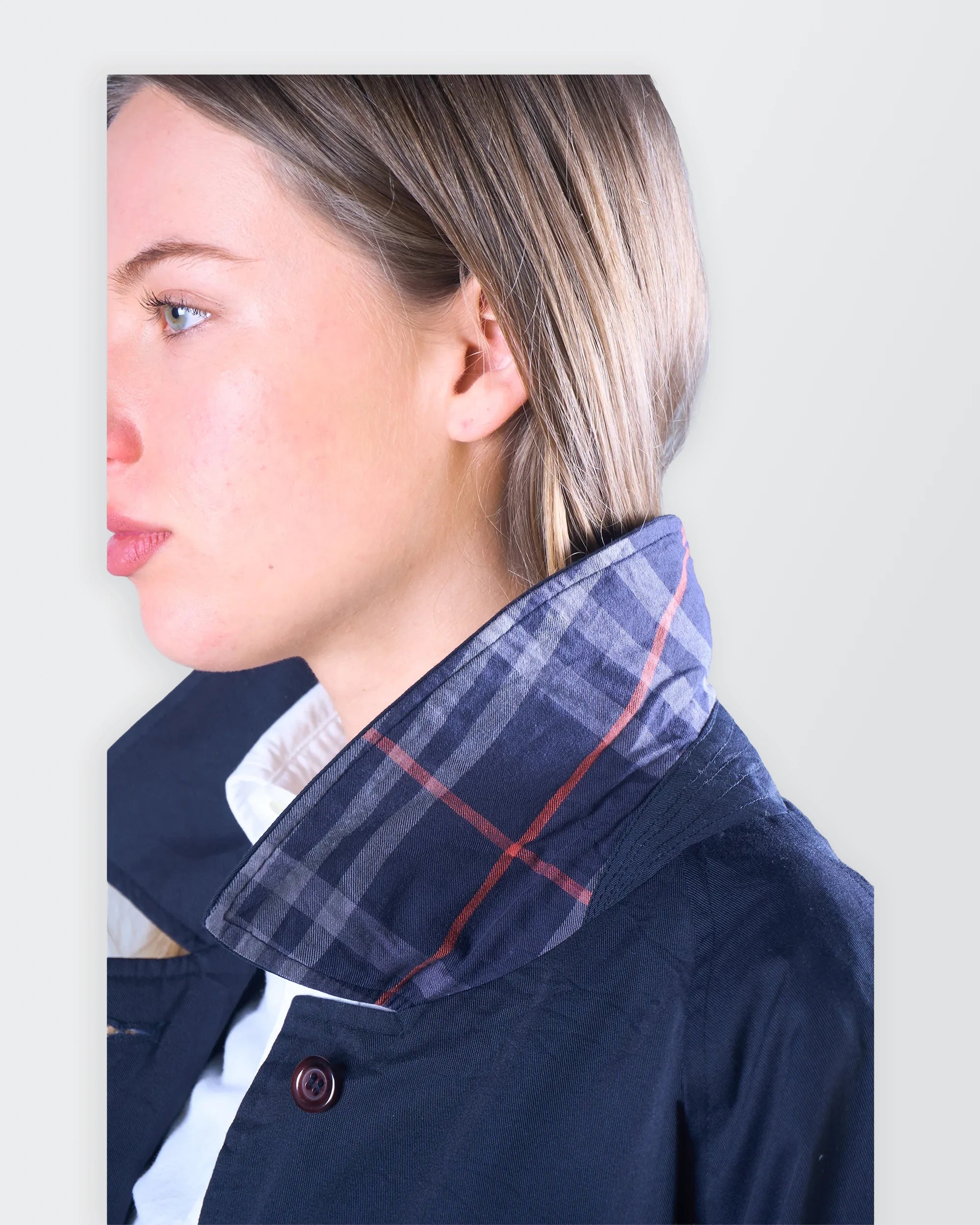 Burberry Navy Trenchcoat - L