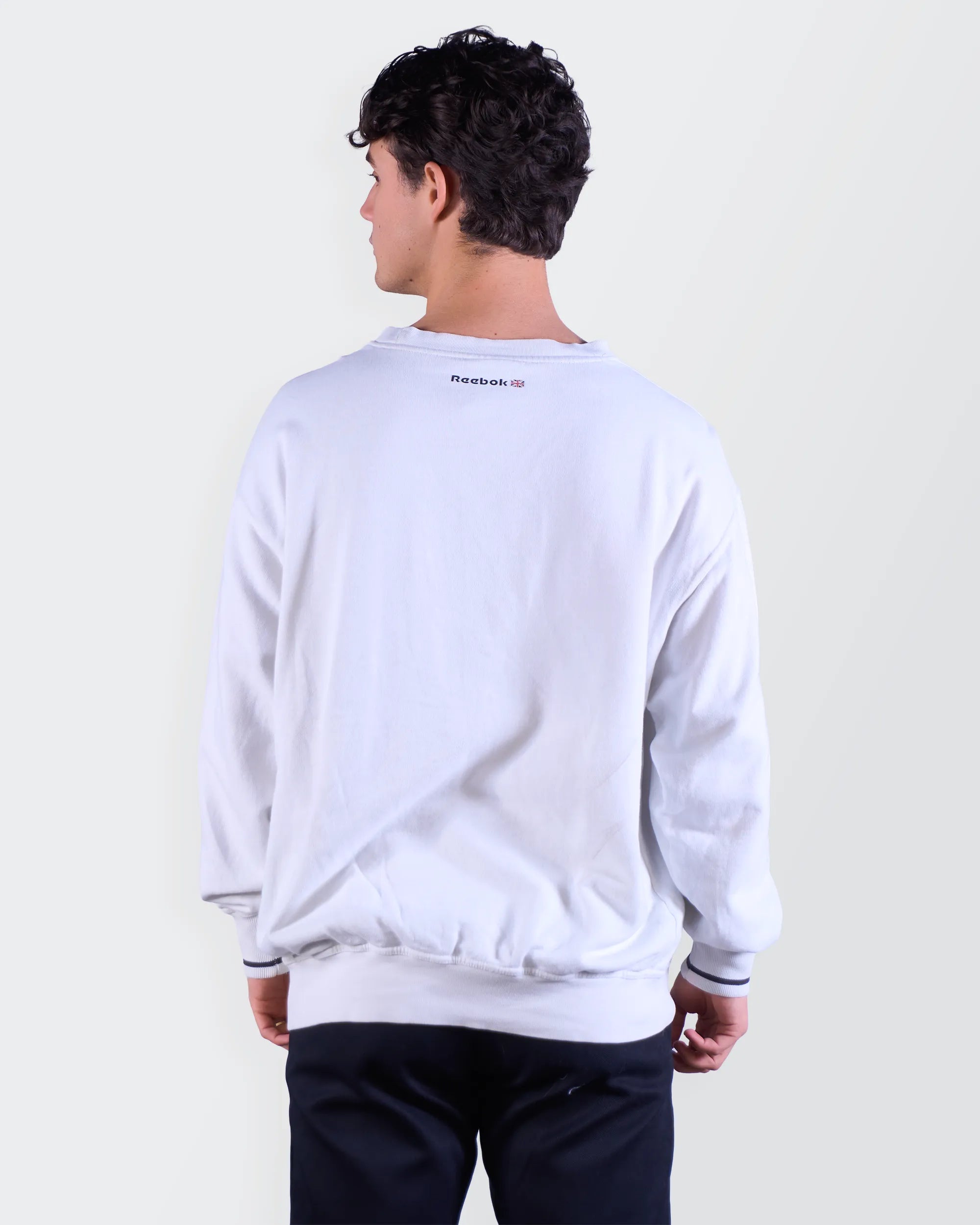 Reebok Sweater - L