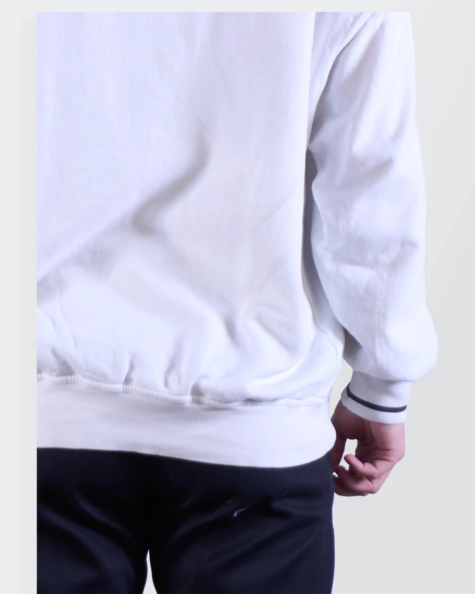 Reebok Sweater - L